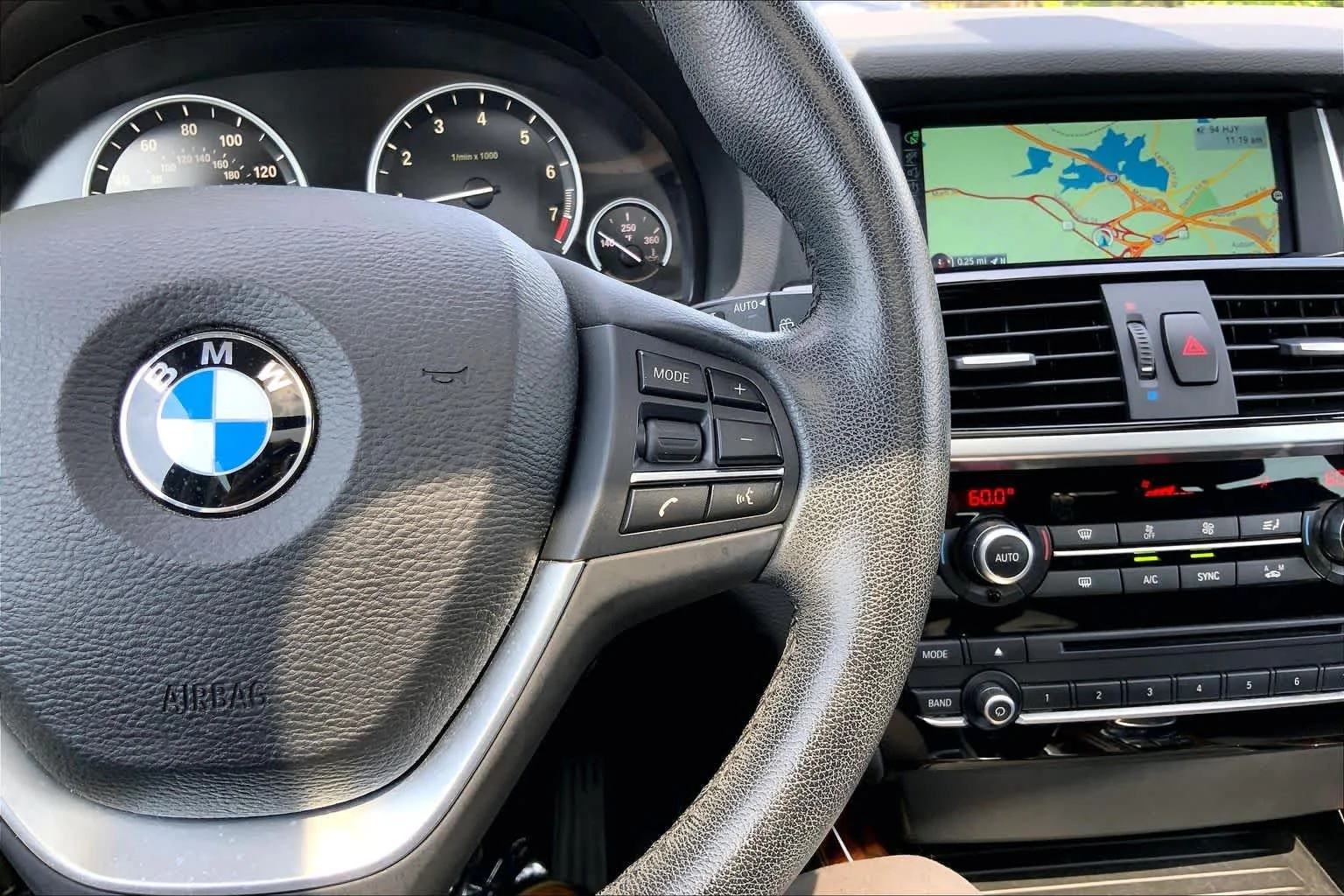 Used 2016 Space Gray Metallic BMW xDrive28i image 25