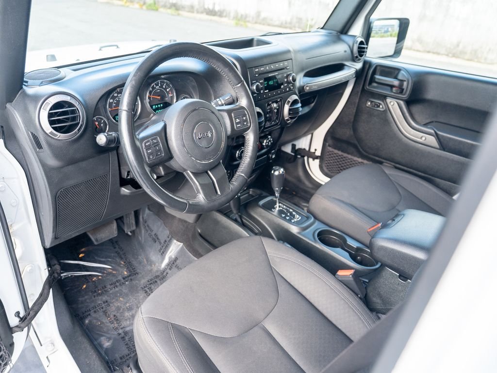 Used 2017 White Jeep Unlimited Sport image 13
