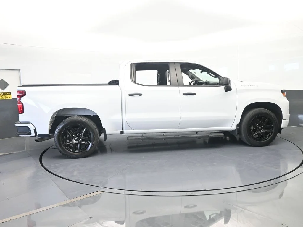 Used 2024 Summit White Chevrolet Custom image 7