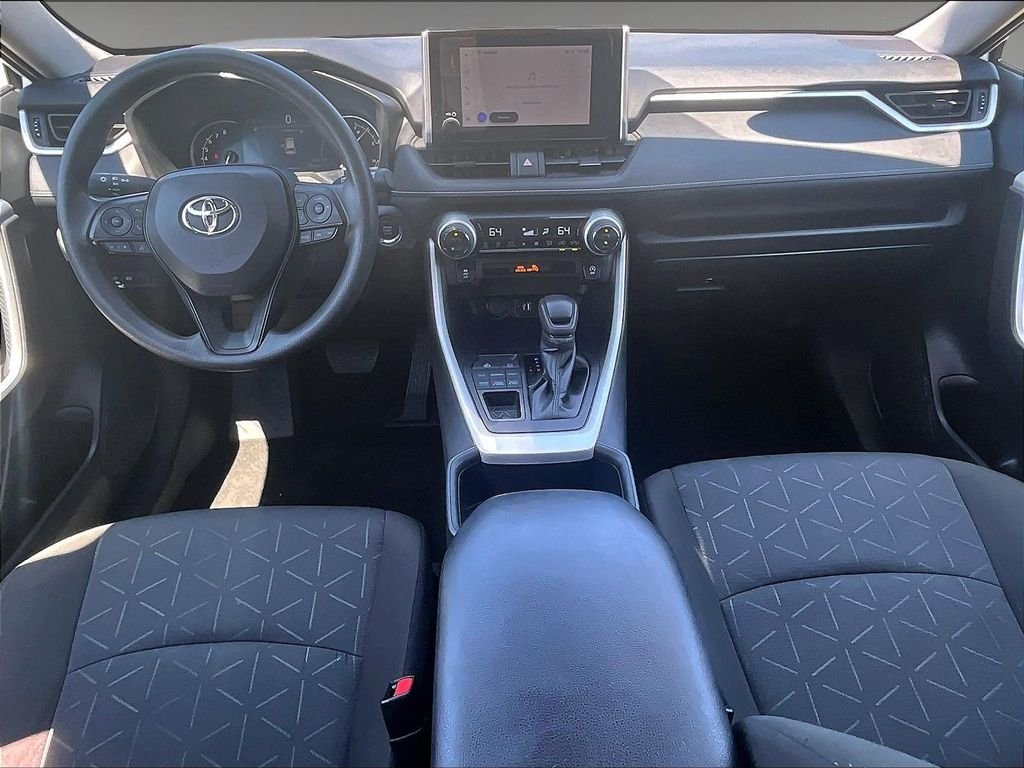 Used 2025 White Toyota XLE image 21