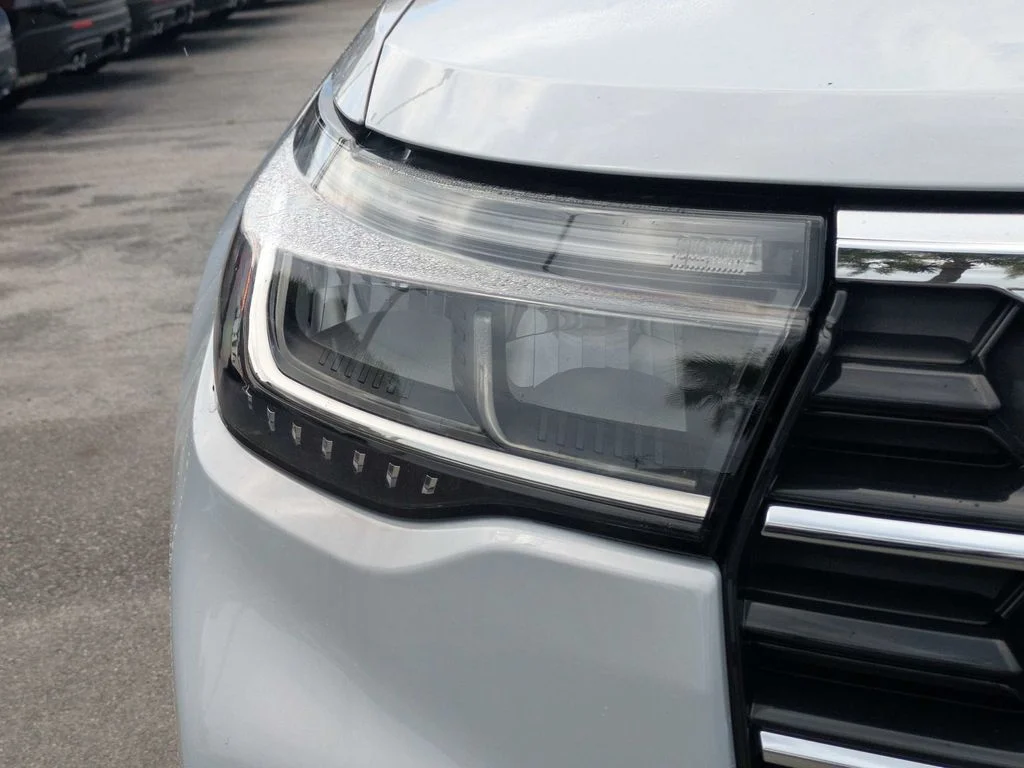 New 2026 Space White Metallic Ford Active image 10