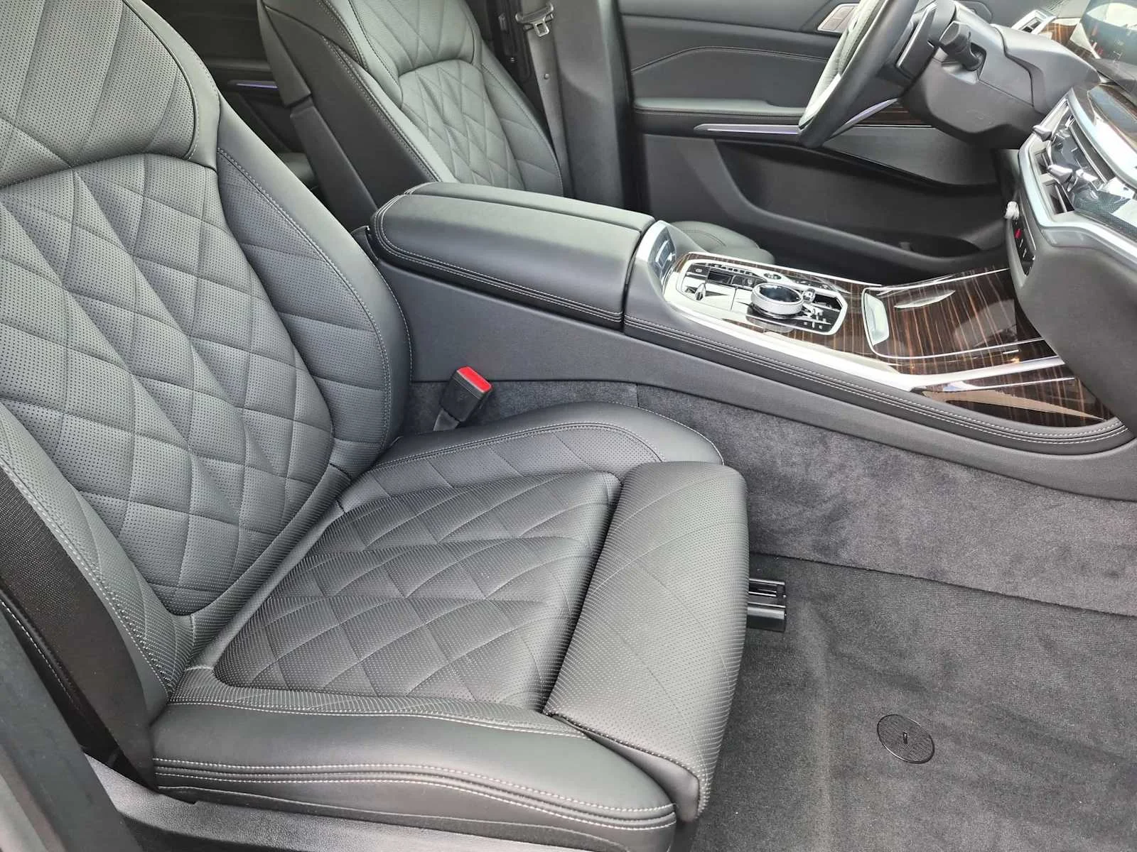 Used 2026 Red BMW xDrive40i image 22