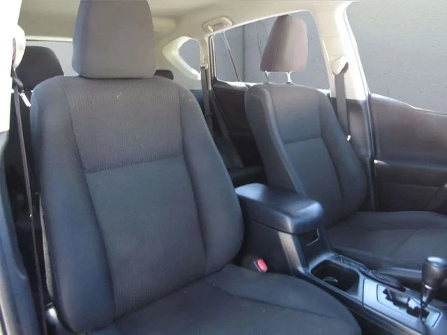 Used 2018 Aqua Toyota LE image 10