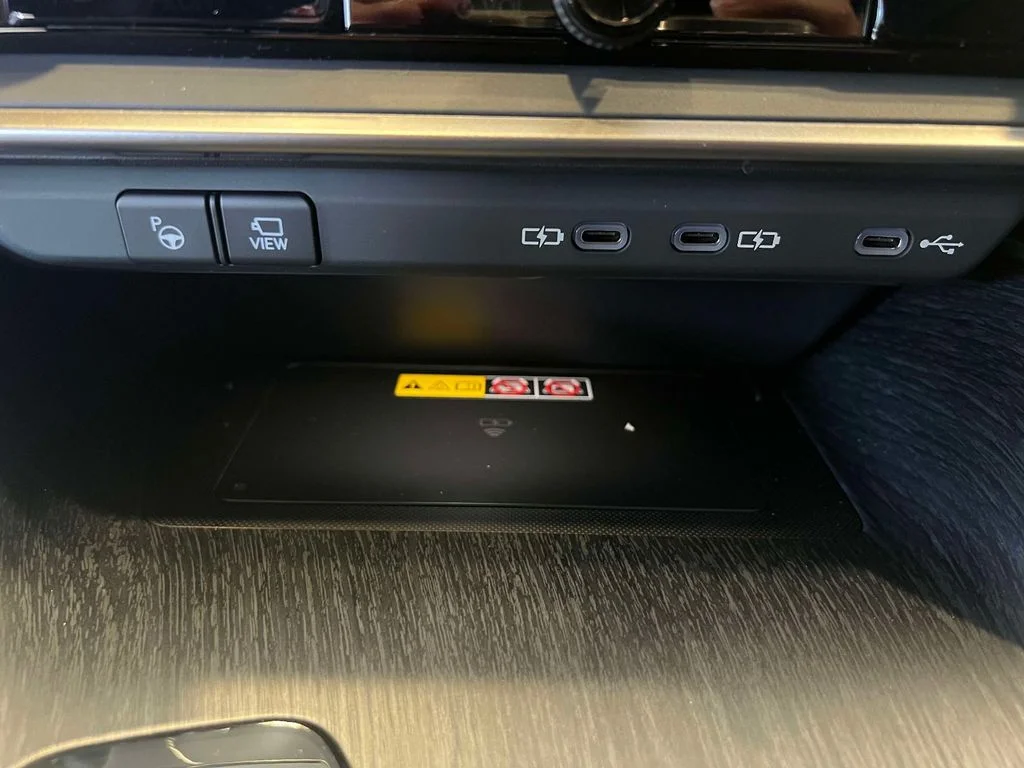 2026 Lexus RZ Premium - Photo 28