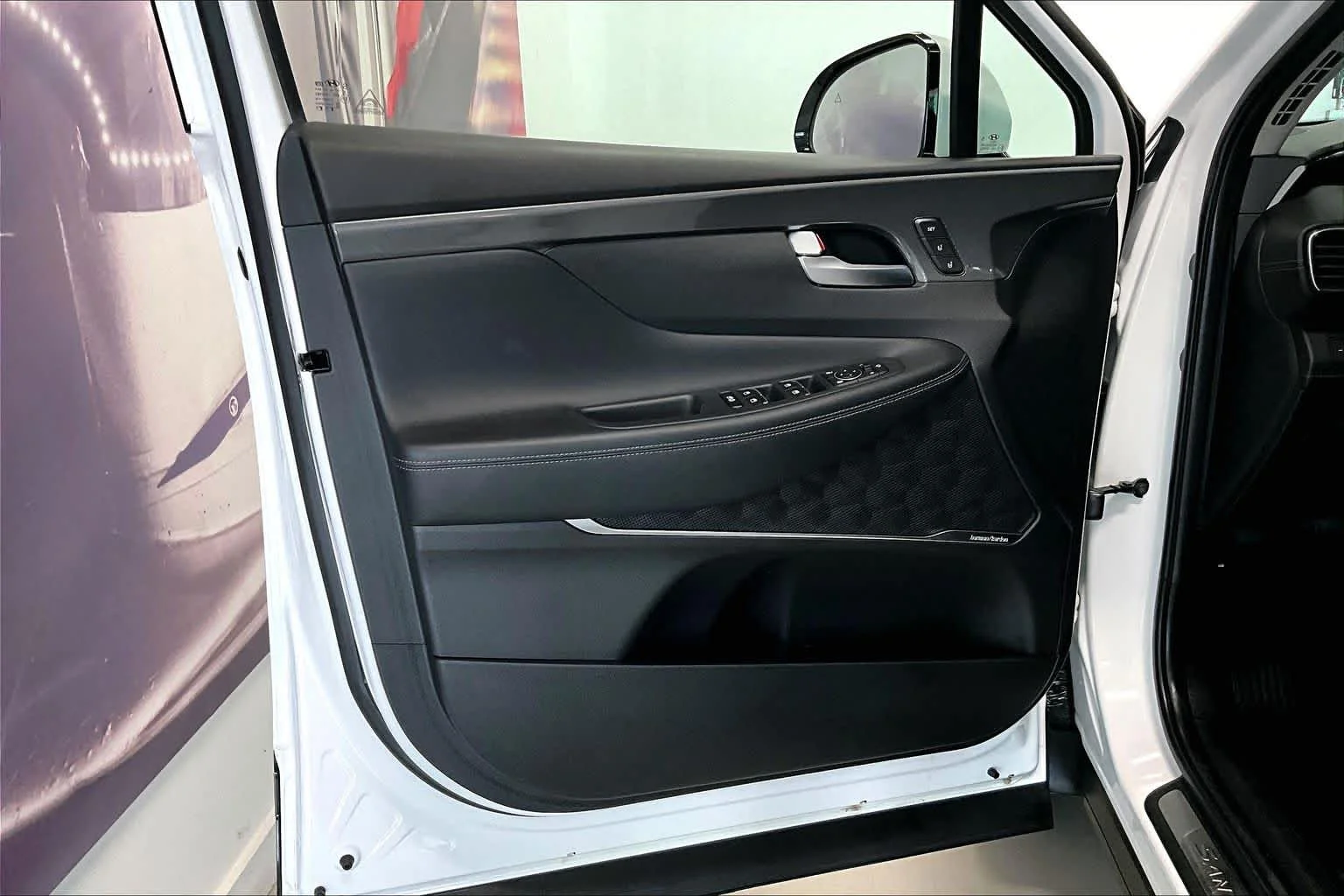 Used 2023 Serenity White Pearl Hyundai Limited image 24