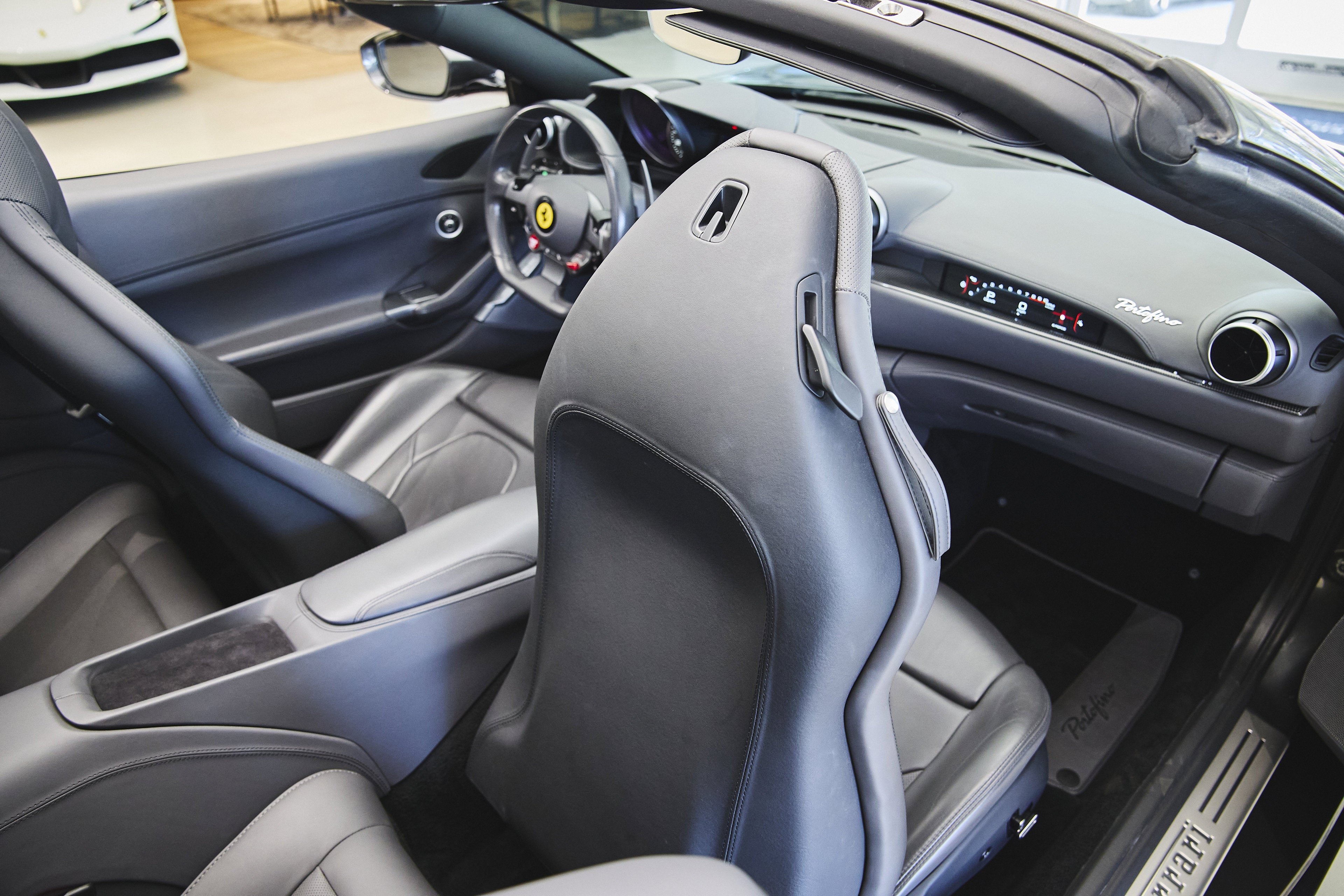 Used 2019 Grigio Silverstone Metallic Ferrari  image 32