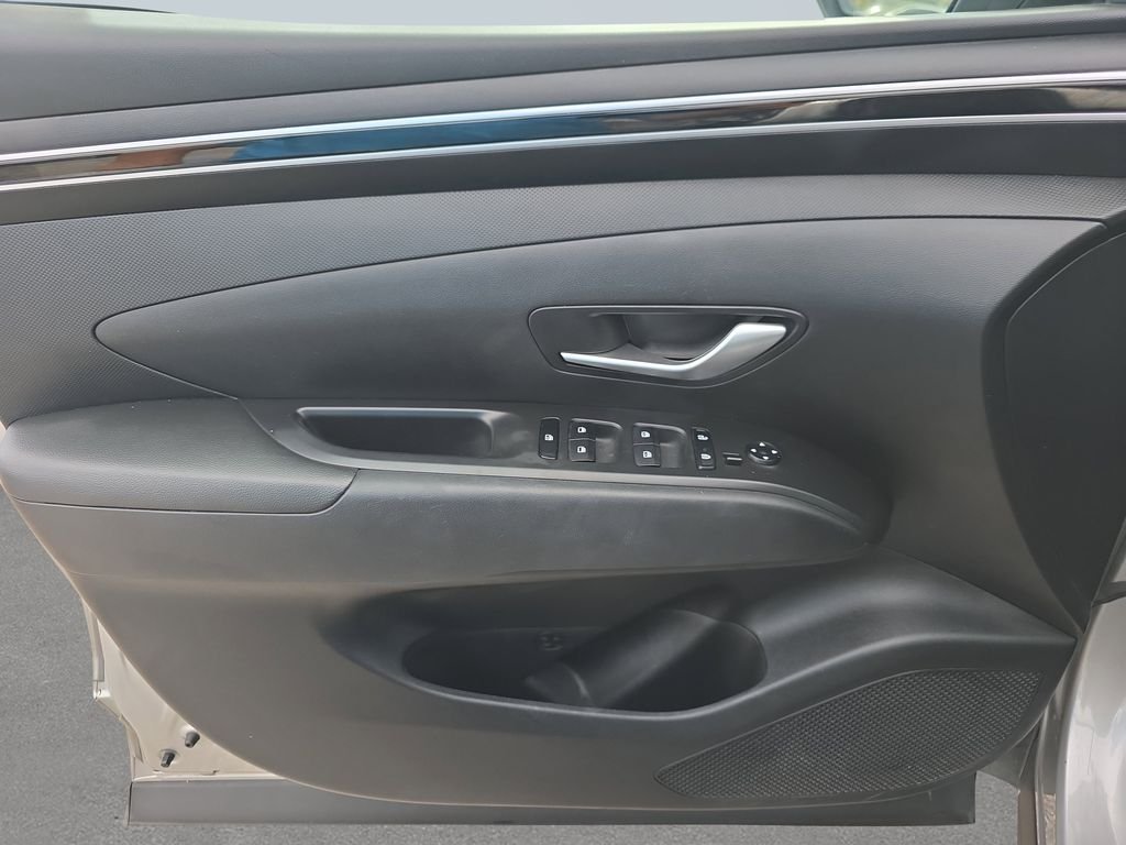 Certified Used 2024 Shimmering Silver Hyundai SEL image 17