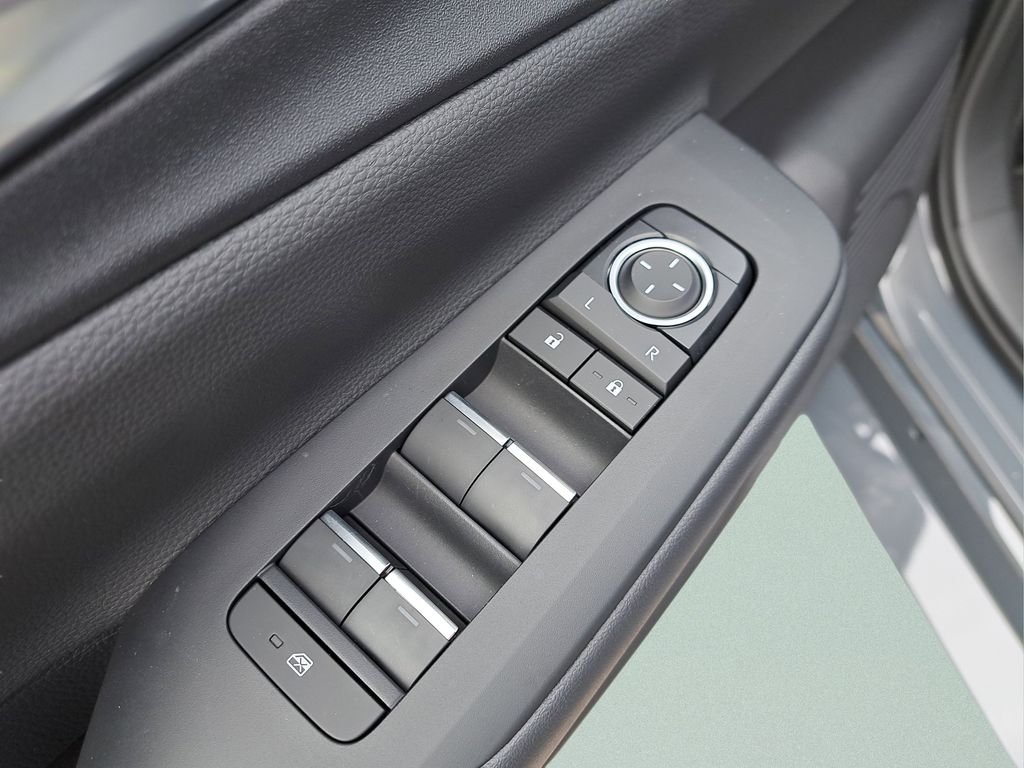 2026 Toyota Prius Plug-in Hybrid XSE Premium - Photo 16