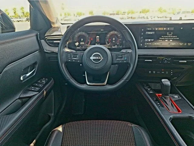 Used 2025 Gray Nissan SR image 14