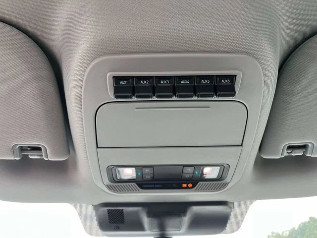 New 2026 Oxford White Ford F-450® XL image 24