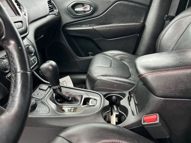 Used 2019 Gray Jeep Trailhawk image 36