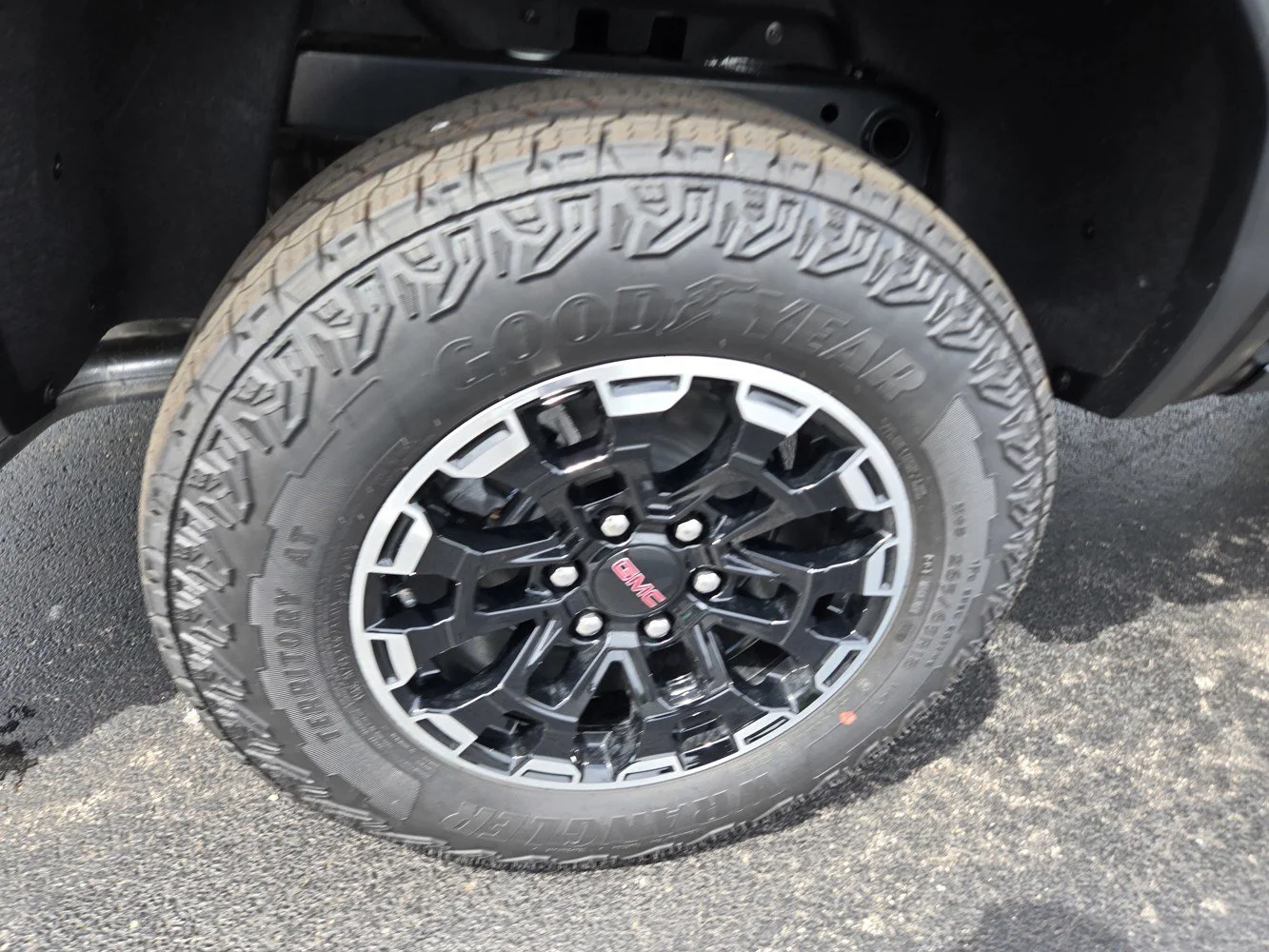 2026 GMC Canyon AT4 - Photo 40