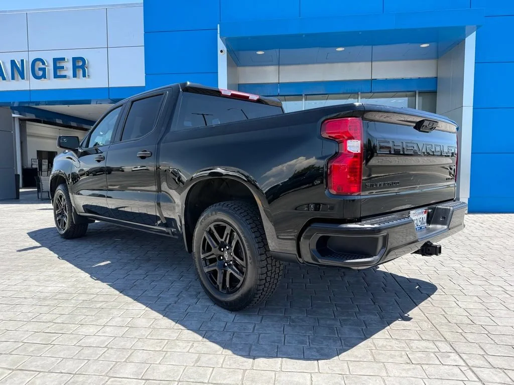 Used 2024 Black Chevrolet Custom image 10