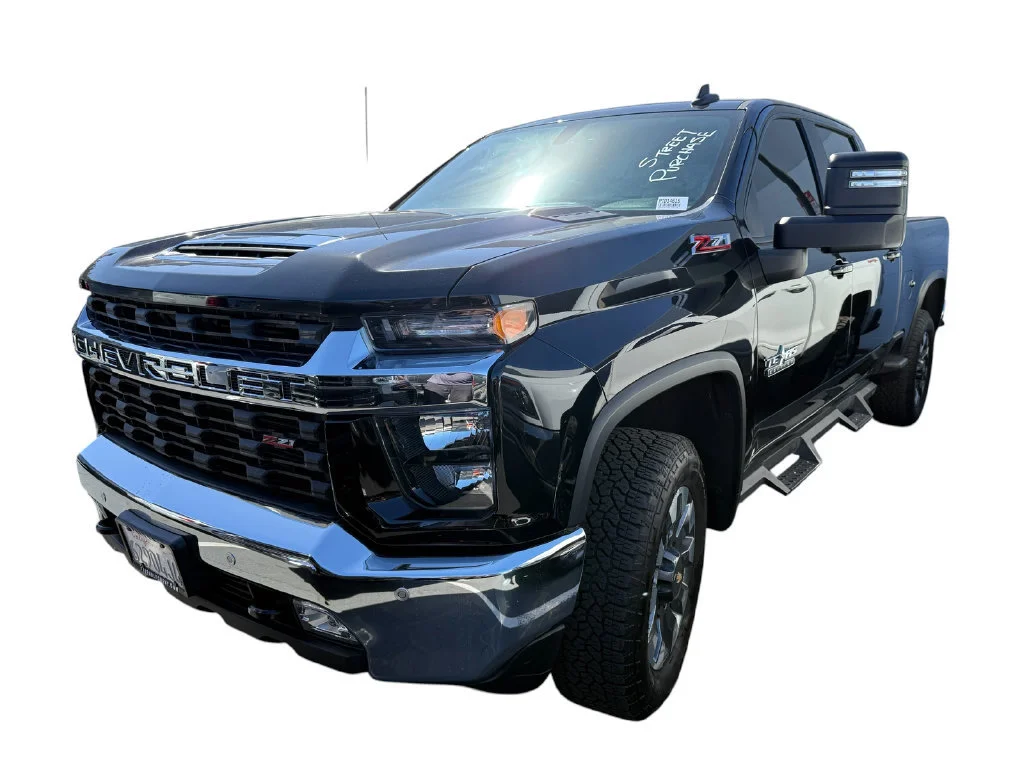 Used 2022 BLACK Chevrolet LT image 11