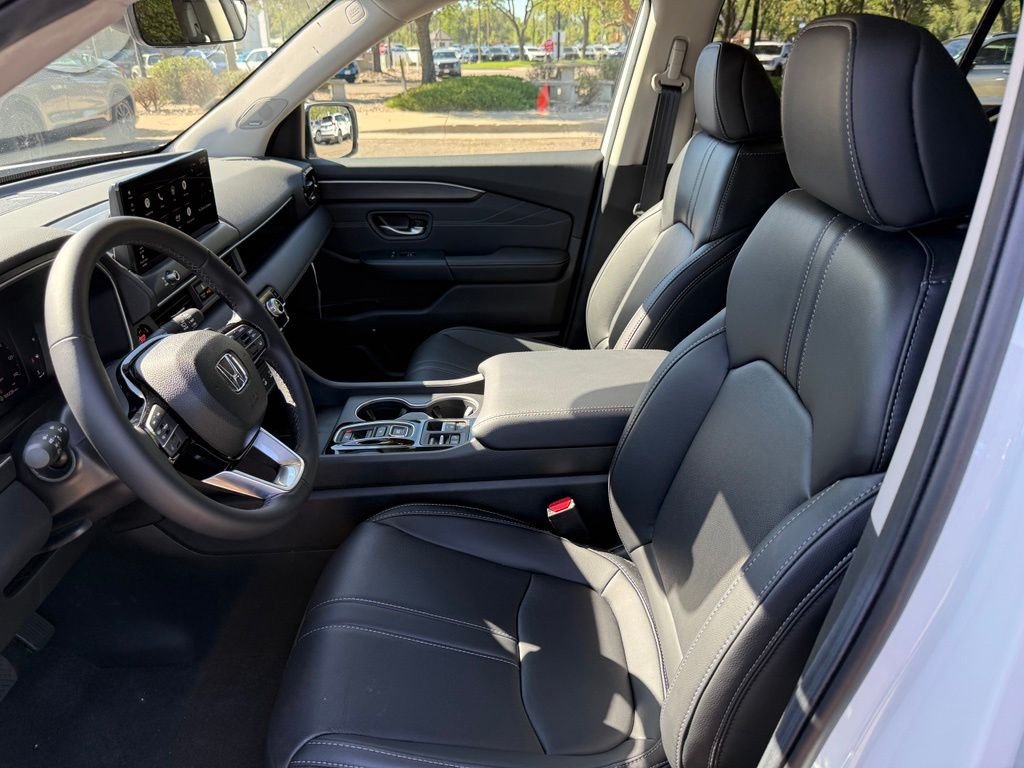 2026 Honda Pilot Touring - Photo 13