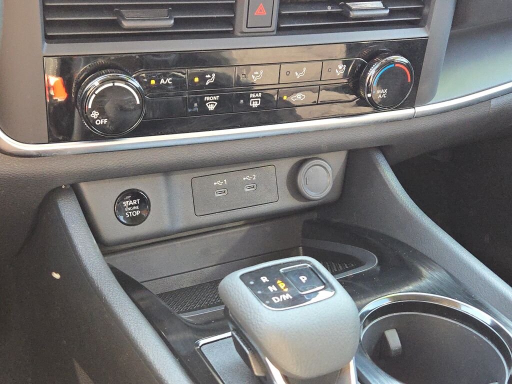 2025 Nissan Rogue S - Photo 24