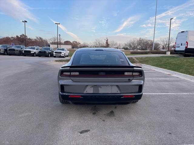 2026 Dodge Charger Daytona Scat Pack - Photo 8