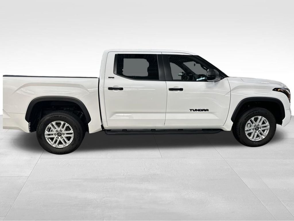 New 2026 White Toyota SR5 image 6