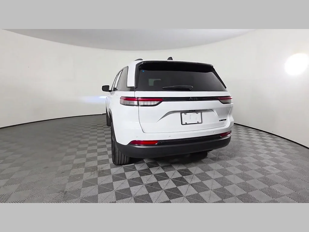 Used 2025 Bright White Clearcoat Jeep Limited image 42