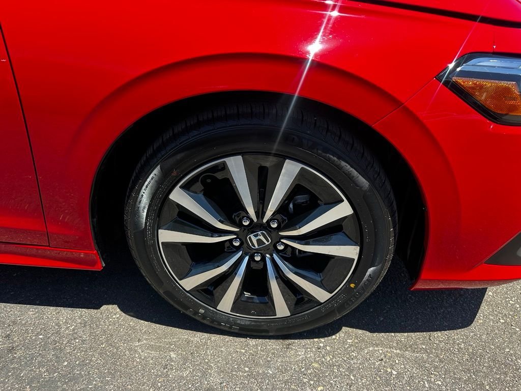 Used 2024  Honda EX image 9