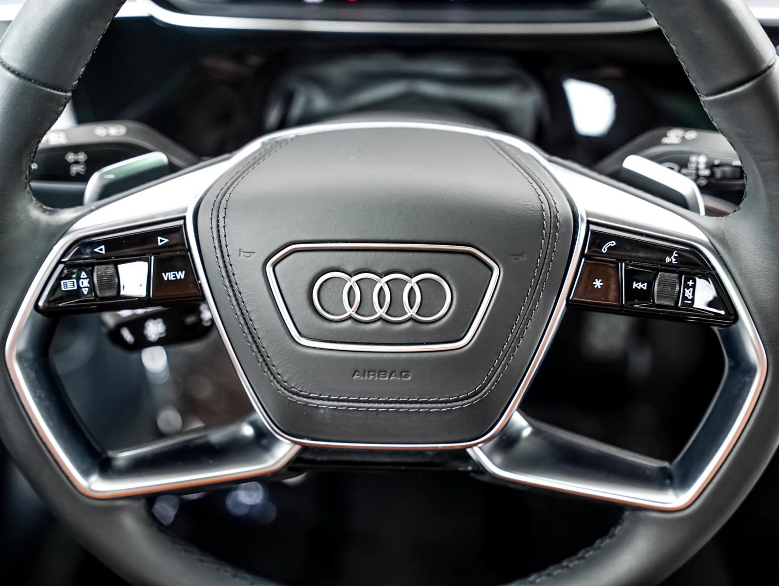Used 2024 Glacier White Metallic Audi  image 18