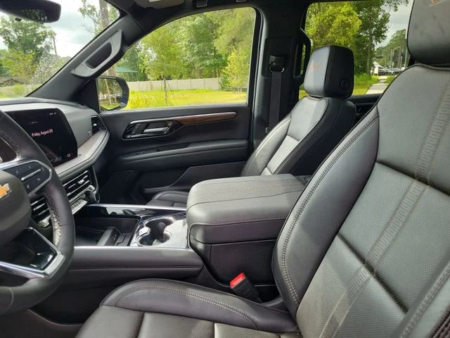 Used 2026 Black Chevrolet High Country image 21