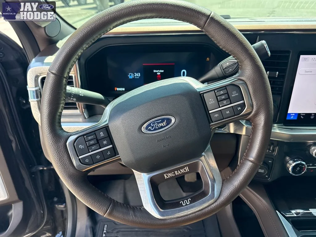 Certified Used 2025 Bronze Metallic Ford King Ranch image 27