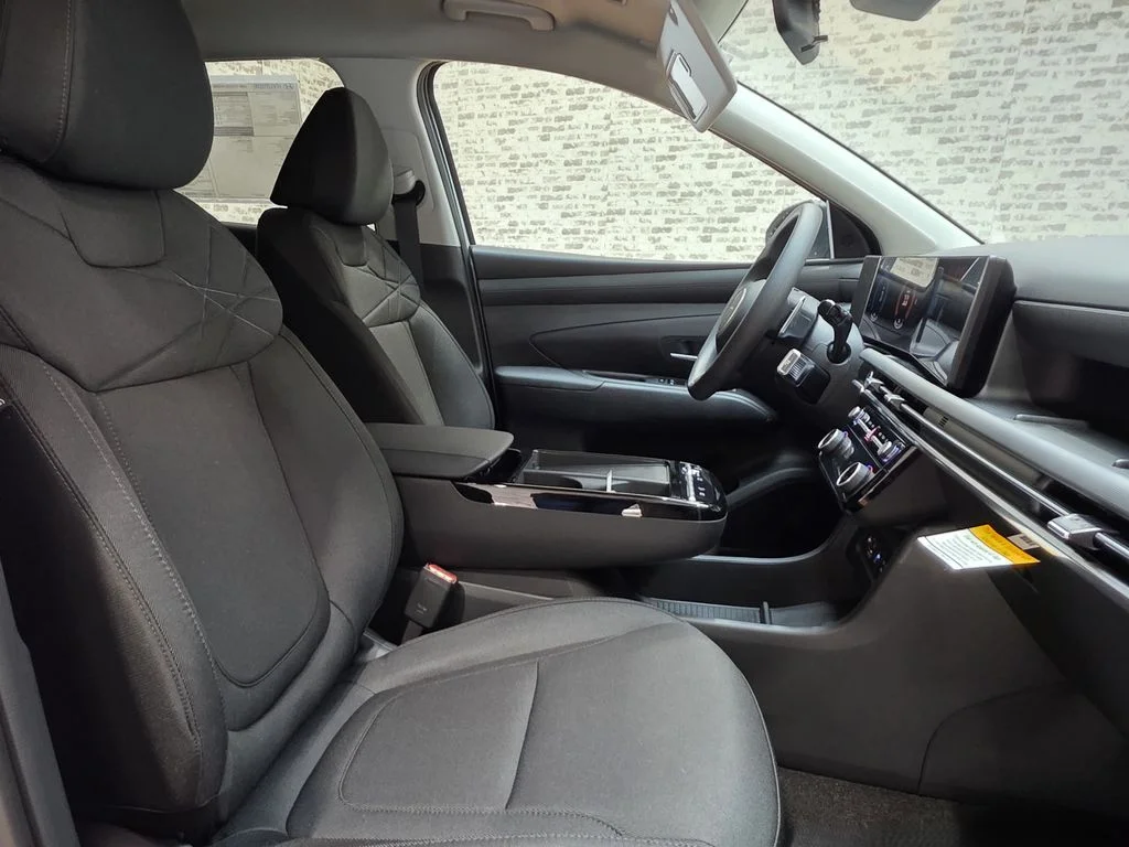 New 2026 Shimmering Silver Hyundai SEL image 6