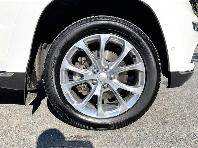 Used 2021 White Jeep Summit image 9