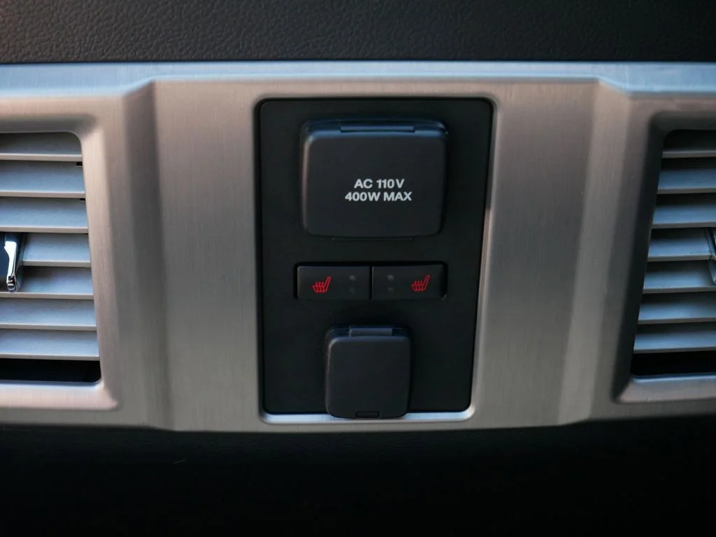 Used 2015 White Ford Platinum image 14