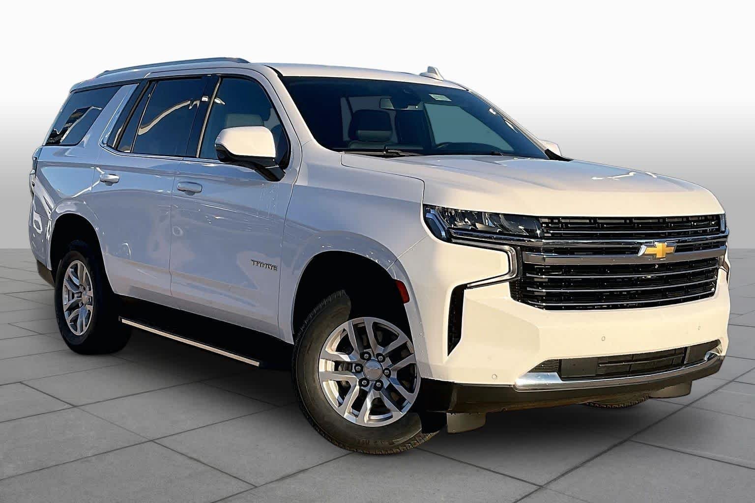 Used 2022 Summit White Chevrolet LT image 3