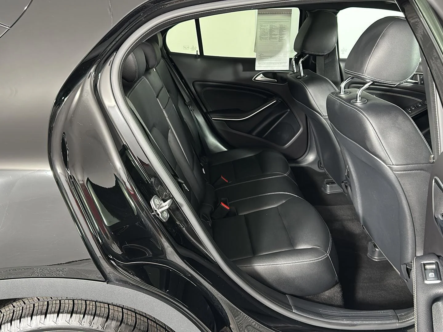 Used 2020 Cosmos Black Metallic Mercedes-Benz GLA 250 image 29
