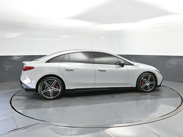 Used 2024  Mercedes-Benz Base image 15