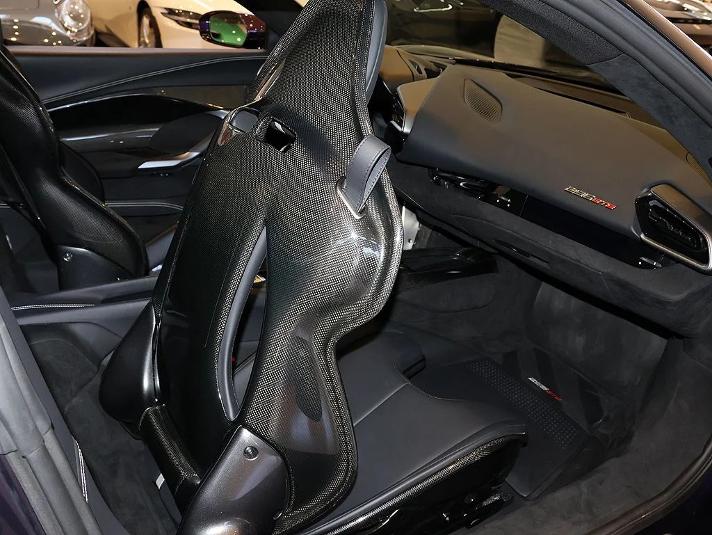 Certified Used 2025 Viola Hong Kong Ferrari  image 35