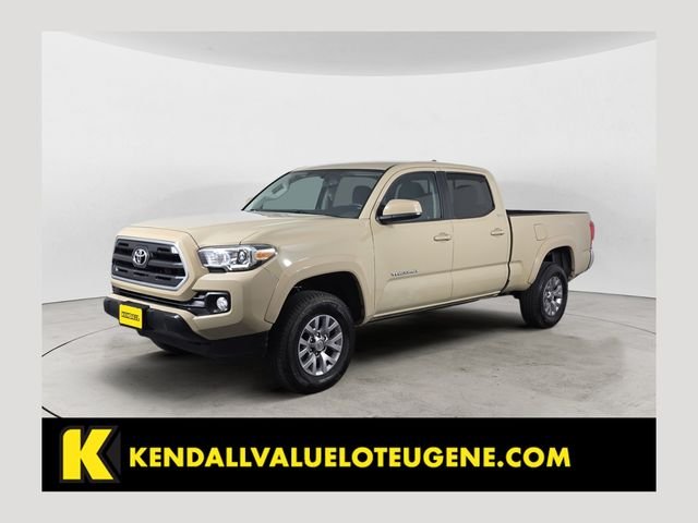 Used 2017  Toyota SR5 image 1