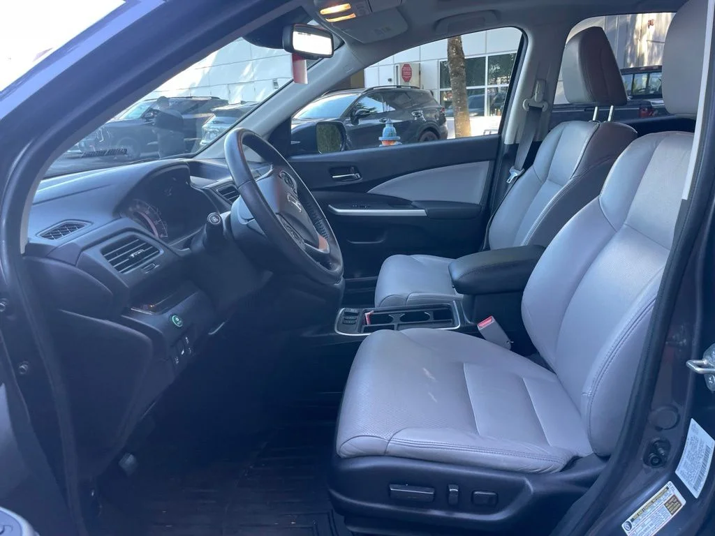 Used 2016 Modern Steel Metallic Honda Touring image 18