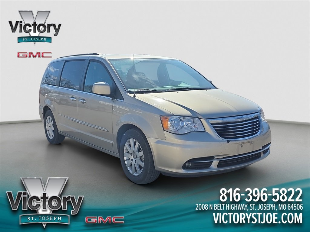 2016 Chrysler Town & Country Touring