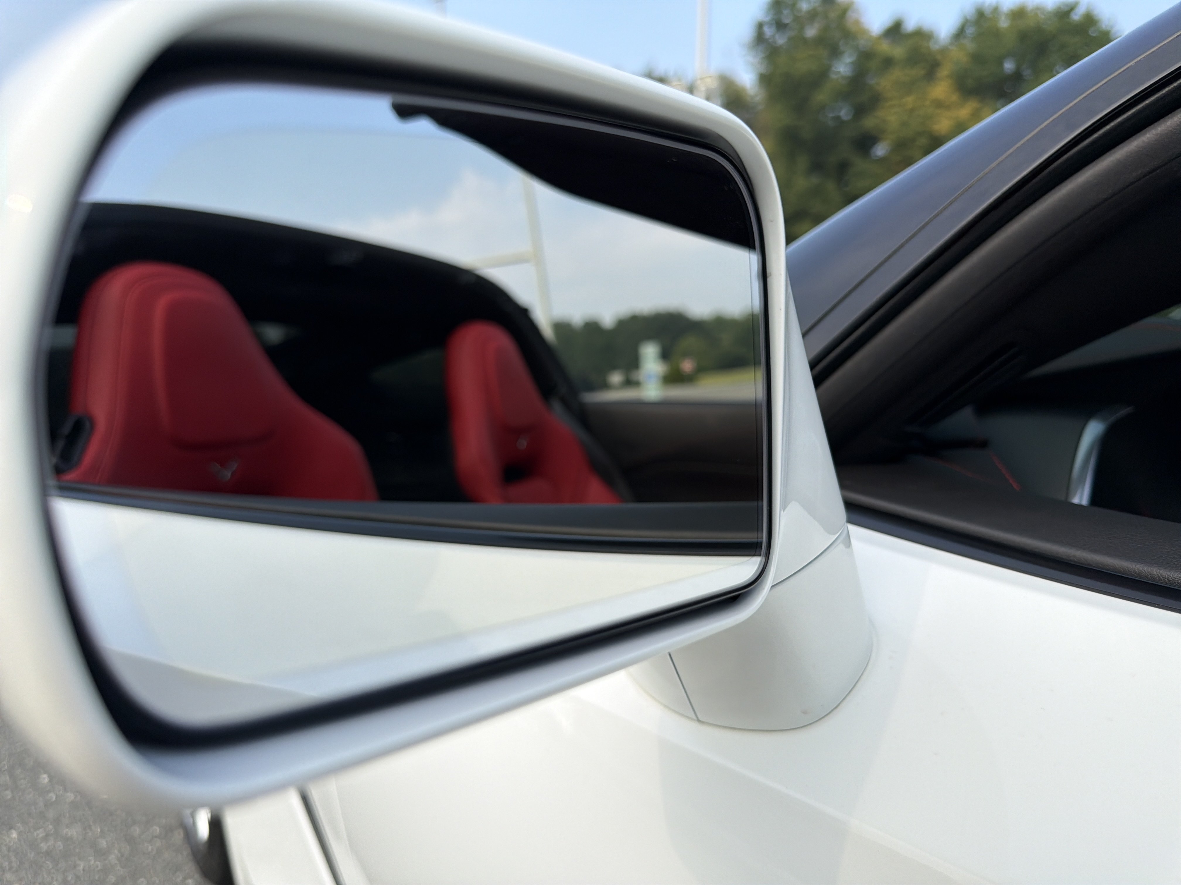Used 2015 Arctic White Chevrolet Z51 2LT image 30