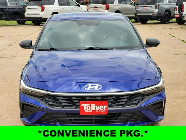 Used 2025 Blue Hyundai SEL Sport image 3