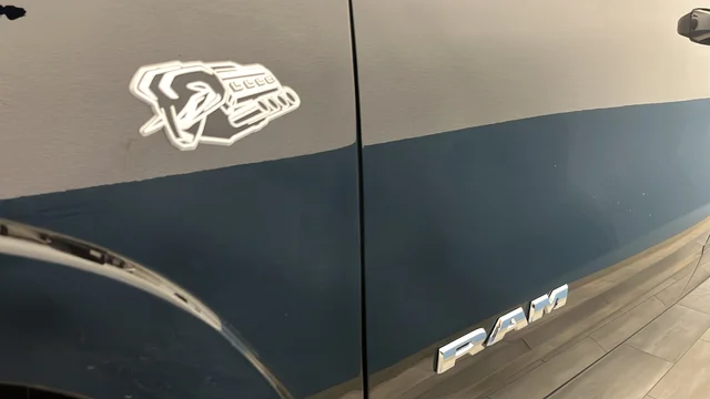 New 2026 Diamond Black Crystal Pearl-Coat Exterior Paint RAM Big Horn/Lone Star image 41