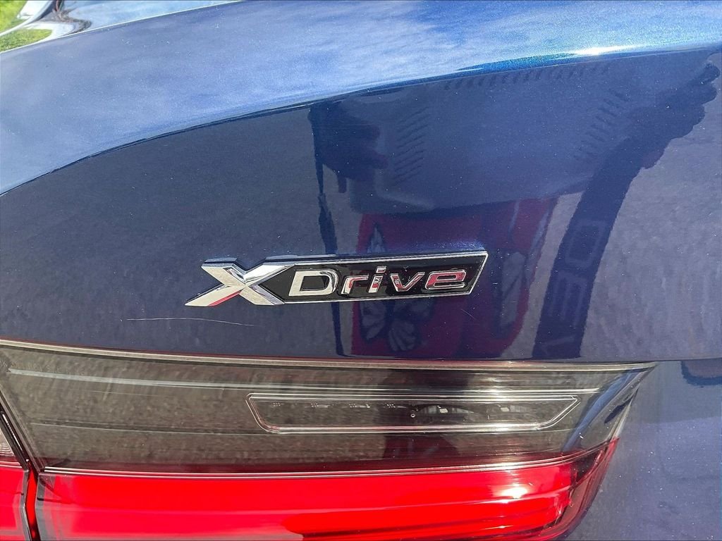 Used 2019 Blue BMW 330i xDrive image 28