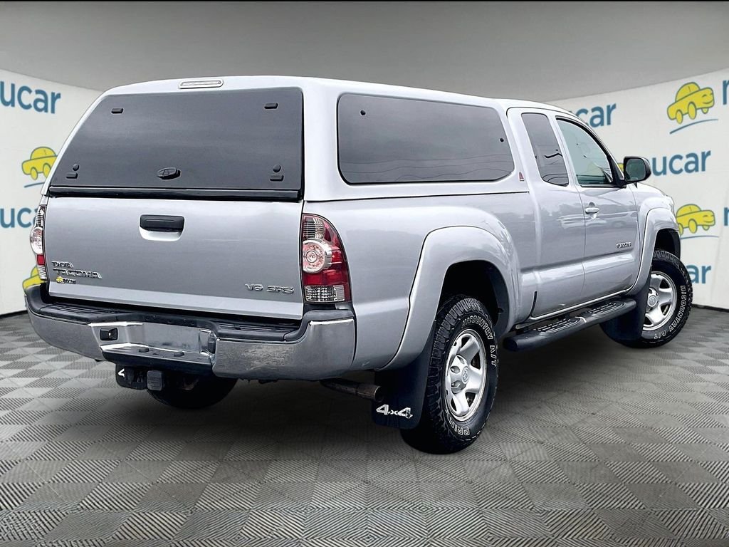 Used 2012 Silver Toyota Base image 6