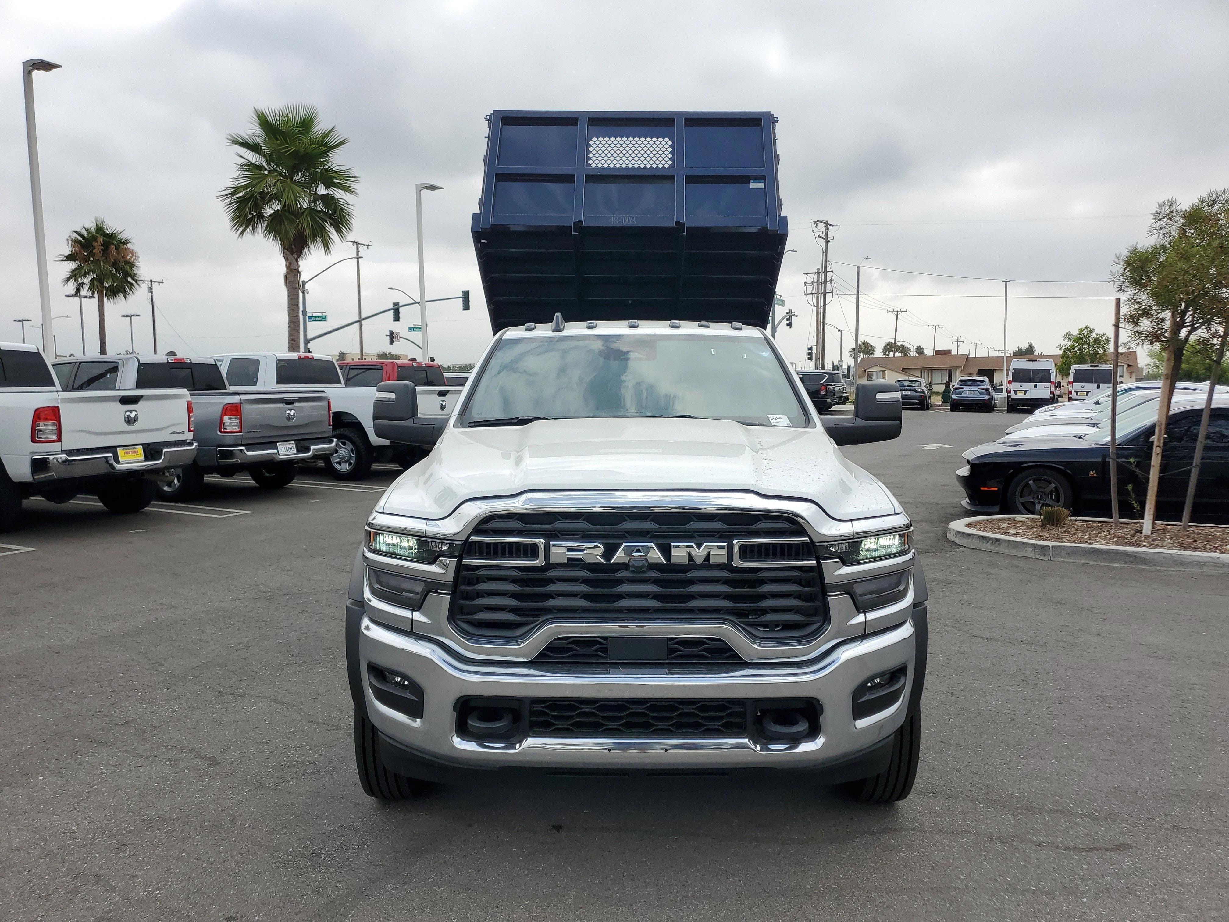 New 2025 Bright White Clearcoat RAM Tradesman image 15