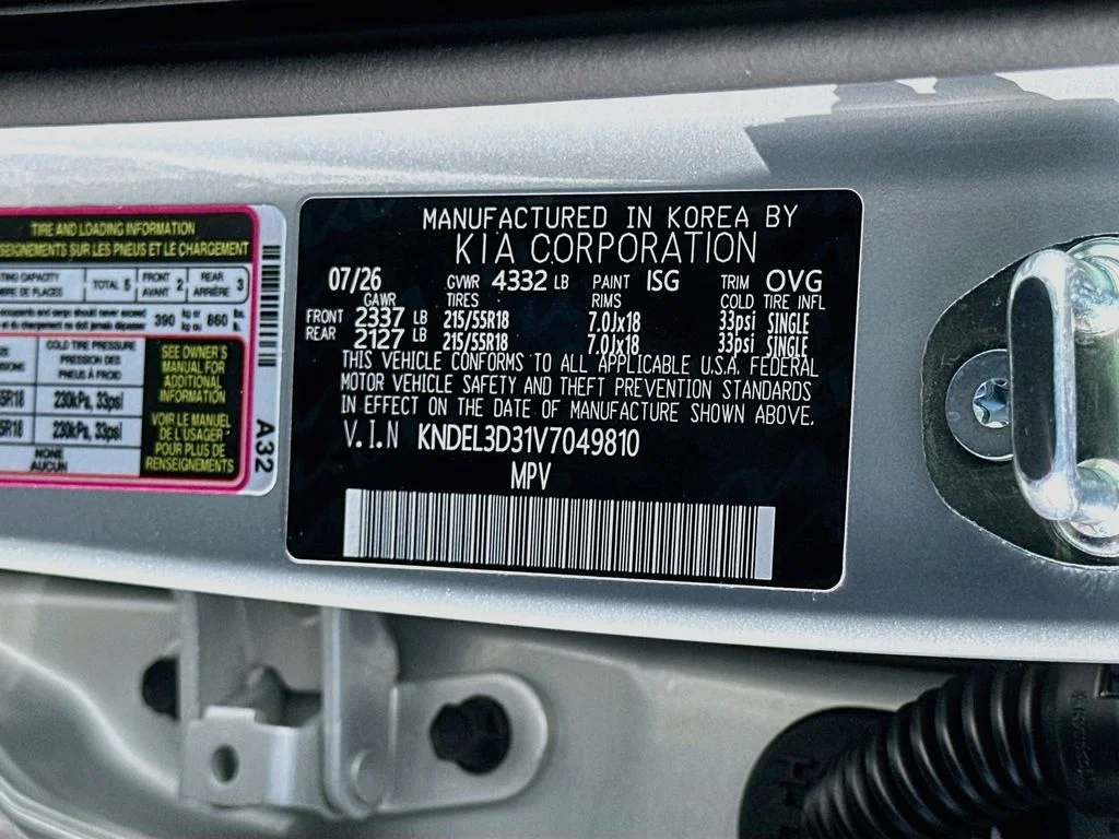 New 2027 Ivory Silver Kia S image 28