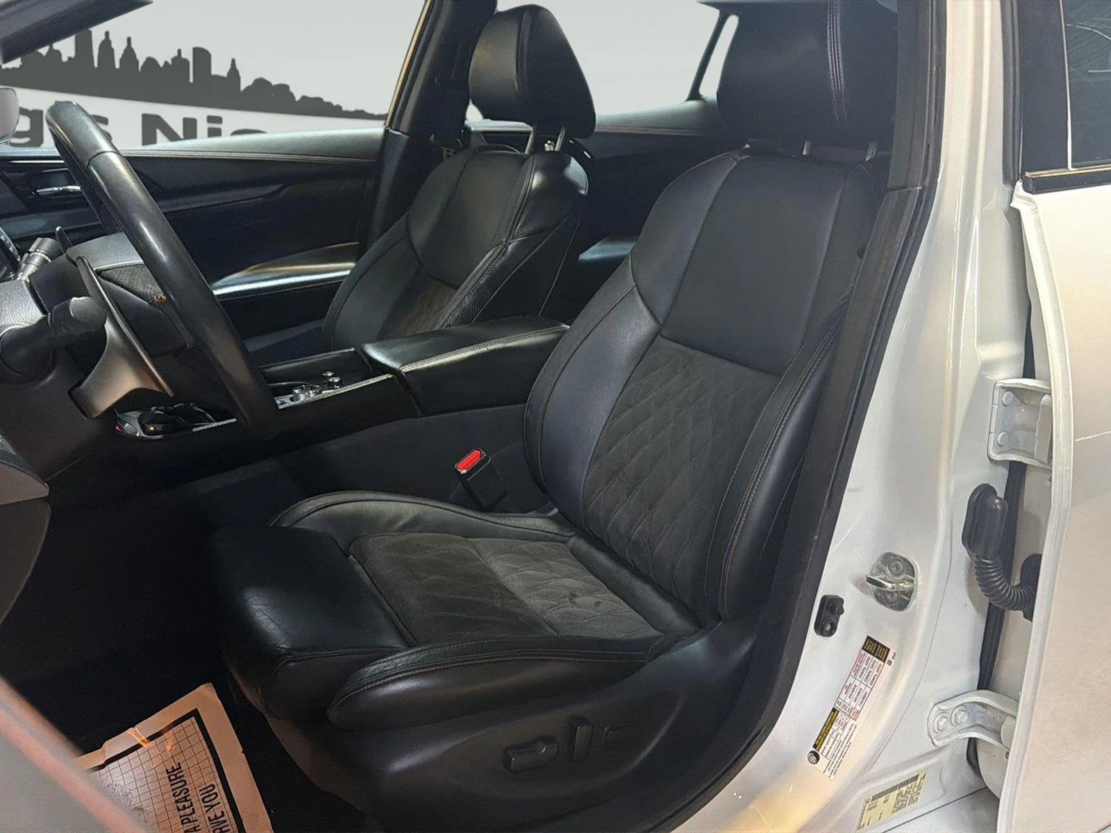 2022 Nissan Maxima SR - Photo 9