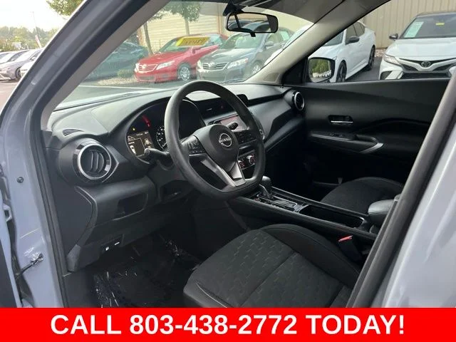 Used 2024 Gray Nissan SV image 6