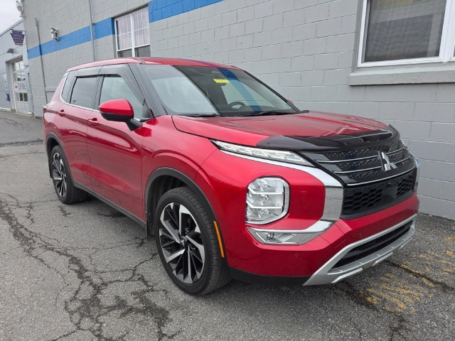 Used 2023 Red Mitsubishi SE 2.5 S-AWC image 3
