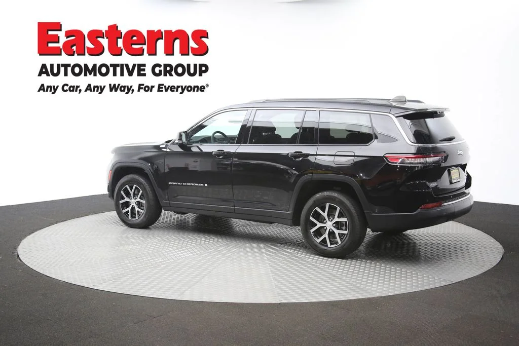 Used 2024 Black Jeep Limited image 65