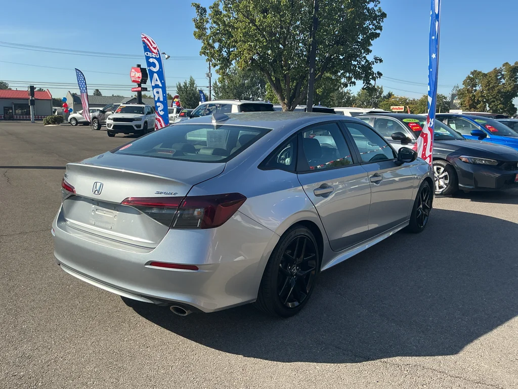 Used 2025 SOLAR SILVER METALLIC Honda Sport image 5