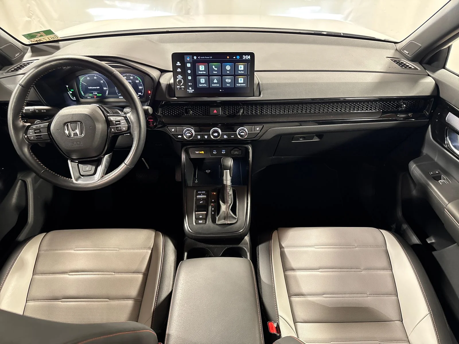 Used 2026 Platinum White Pearl Honda Sport Touring image 4